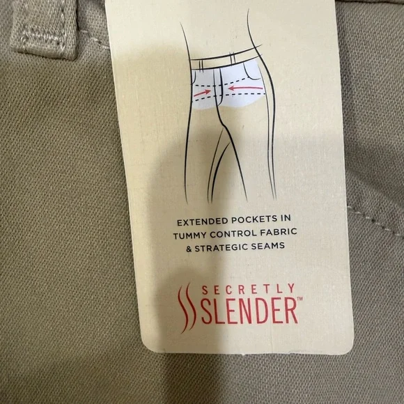 St. John's Bay  🆕 Women’s Mid-Rise Bermuda Shorts Size 8. 🆕🆕 - Picture 7 of 13